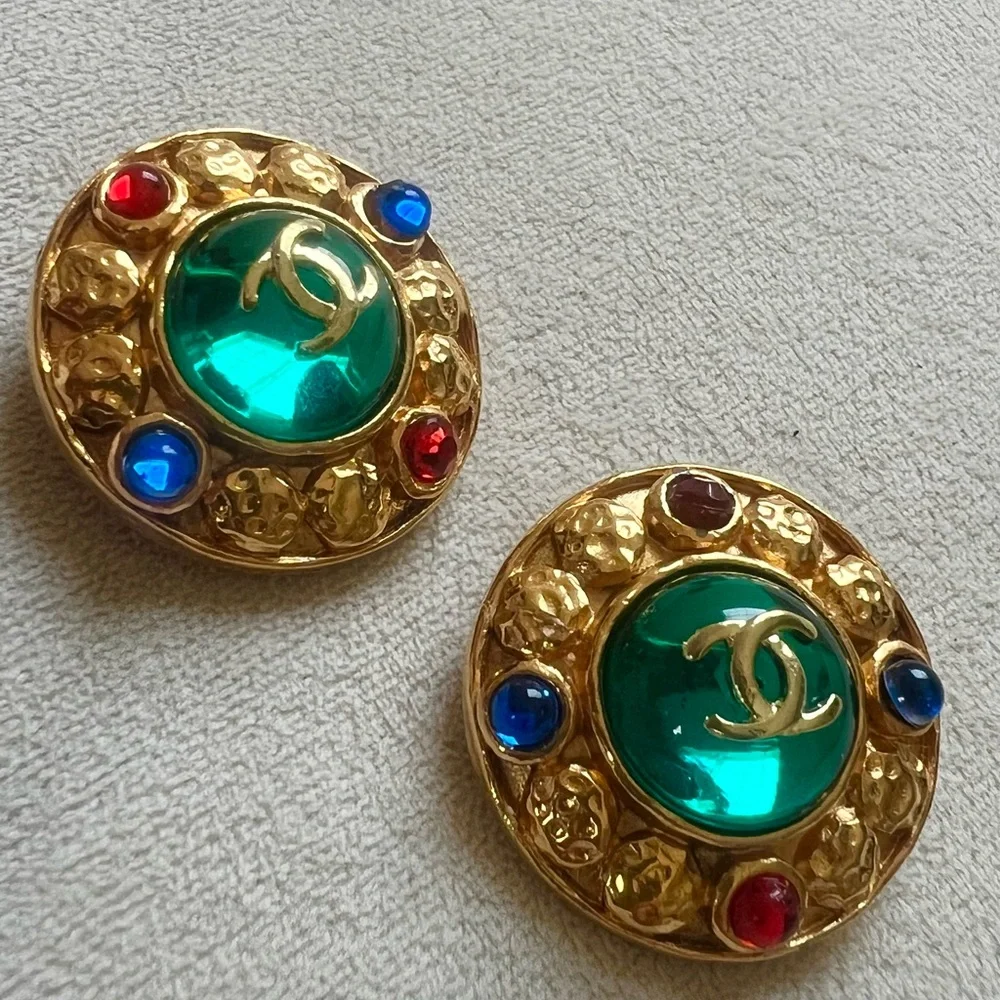 Rare 💎✨Chanel Vintage 24k Gold plated and Multicolor Round Earrings